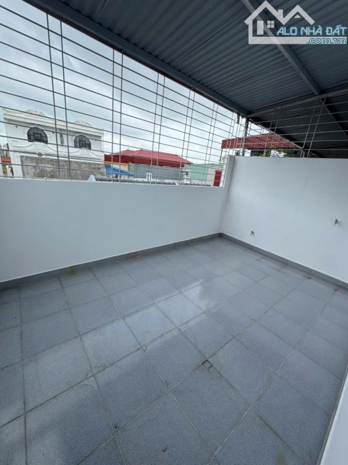 Bán nhà mặt ngõ ô tô đỗ cửa 3.5 tầng sạch sẽ đẹp 2 mặt thoáng mát tuyến 2 Ngô gia tự - 8