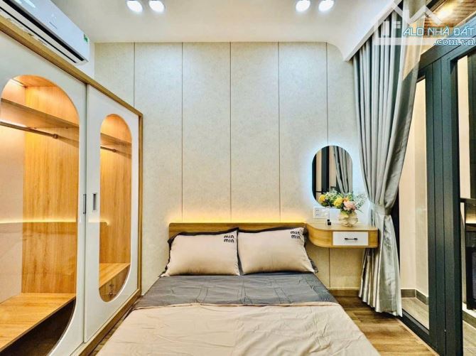 🔥🔥 MỚI-PHÚ NHUẬN-GIAPQ1-Q3- 4 TẦNG-100M2 -4PN + SÂN THƯỢNG-NHỈNH 6 TY🔥 - 7