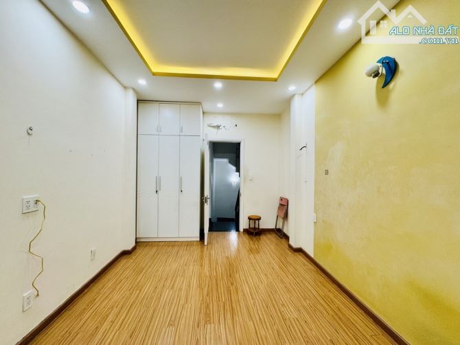NHÀ 6 TẦNG- DÒNG TIỀN 20 TRIÊU-NGAY KHU ĐẮC ĐỊA NHẤT QUẬN PHÚ NHUẬN - 7.55 TỶ - 9