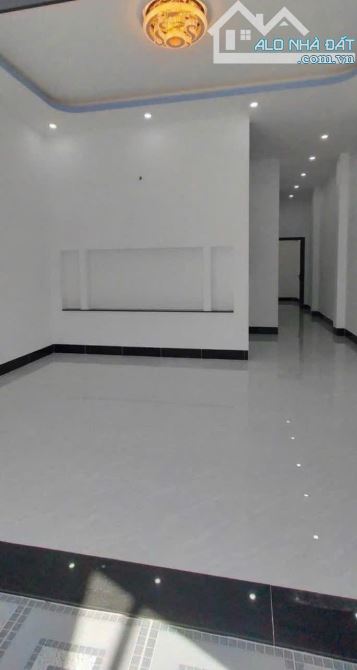KẸT TIỀN ! Chủ cần bán nhà ở Tân Xuân Hóc Môn 4x23 ( 92m2 ) 790 TRIỆU Sổ hồng riêng - 9