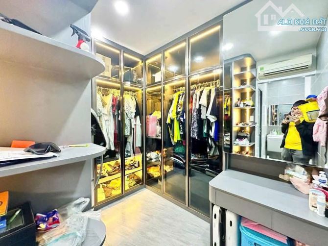 Cần bán nhanh nhà hẻm 6m Đào Tông Nguyên, NB, Dt 5x10m, 3 lầu, ST. Giá 6,15 tỷ - 9