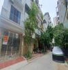 BÁN ĐẤT PHÂN LÔ, VỈA HÈ, LÊ TRỌNG TẤN , LA KHÊ , HÀ ĐÔNG, DIỆN TÍCH 50M2 , GIÁ 10.5 TỶ.