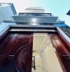 - Bán nhà Cầu Giấy, 10m ô tô, sát phố, 40m2, 9.2 tỷ.