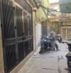 Cần bán nhà 5 tầng phố Cầu Đất Hoàn Kiếm  sổ đỏ 3 phòng ngủ dt 20m 3mt giá 4 tỷ tặng nội t