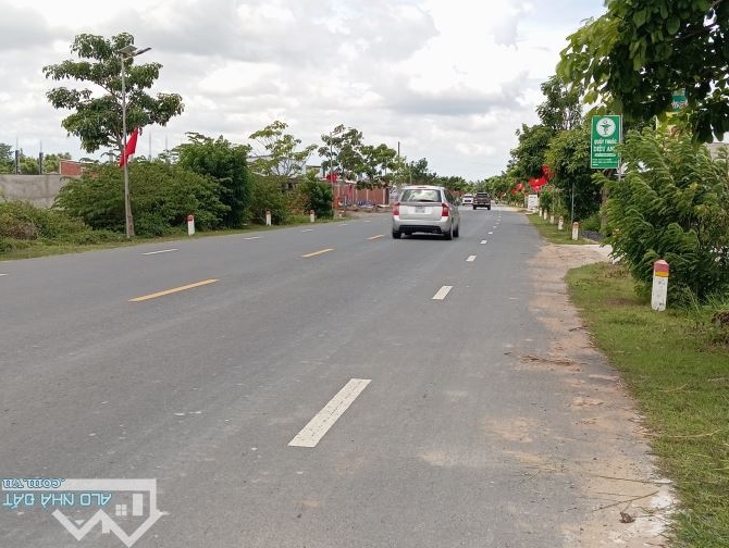 Cần bán gấp nền đất mặt tiền Quốc Lộ 53 Hiệp Mỹ Tây cầu ngang trà vinh