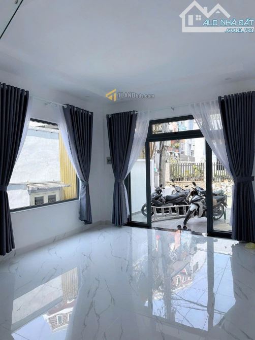 NHÀ MỚI 4 TẦNG HOÀN CÔNG 6PN 6WC ĐƯỜNG Ô TÔ CÁCH TTHC TỈNH 350M, CHỢ ĐÀ LẠT 1,2KM -10,5 TỶ