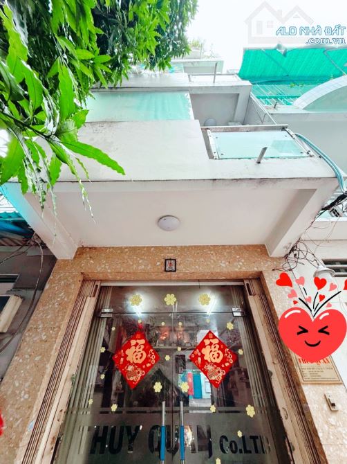 BÁN NHÀ SÁT MẶT TIỀN XÓM ĐẤT HẺM XE HƠI 4 TẦNG ĐÚC 39M2 VUÔNG VỨC GIÁ 6.X TỶ