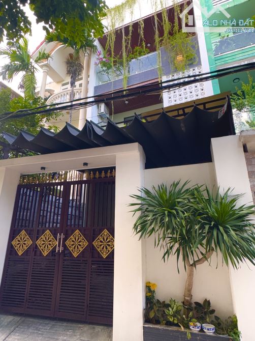 BÁN NHÀ 3 TẦNG Ô TÔ ĐỖ CỬA - NGUYỄN THÀNH HÃN – VỊ TRÍ TRUNG TÂM – TIỆN NGHI HIỆN ĐẠI