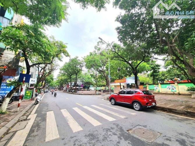 BÁN NHÀ PHỐ NGUYÊN HỒNG, ĐỐNG ĐA - 49M² x 5T - VỈA HÈ Ô TÔ TRÁNH - KINH DOANH- GIÁ 23.7 TỶ