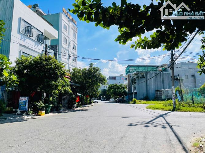 (DUY NHẤT) ĐẤT 2 MẶT TIỀN TRƯỚC SAU PHẠM VĂN NGÔN ĐƯỜNG 10,5M VỈA HÈ 4,5M--LIÊN CHIỂU