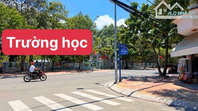 Cần bán lô đất mặt tiền đường Lê Văn Lương – Khu Hưng Việt, TP. Bà Rịa