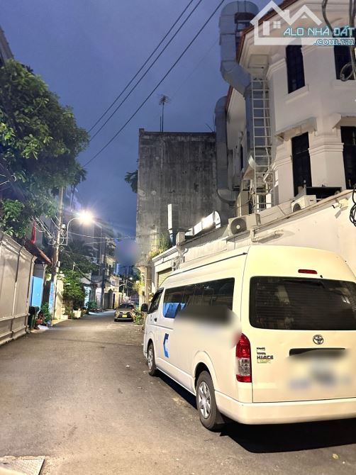 🏡💥HIẾM+NGON💥130M2💥PHAN VĂN TRỊ💥NGANG 6M💥NỞ HẬU💥HẺM XE HƠI TỚI NHÀ💥CHỈ 13.xTỶ TL🌹