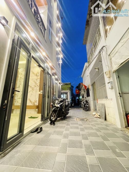 NHÀ KHU VIP CAO TẦNG ĐỒNG BỘ - FULL NỘI THẤT - 4 TẦNG - 45M2, P8 GÒ VẤP, NHỈNH 5 TỶ