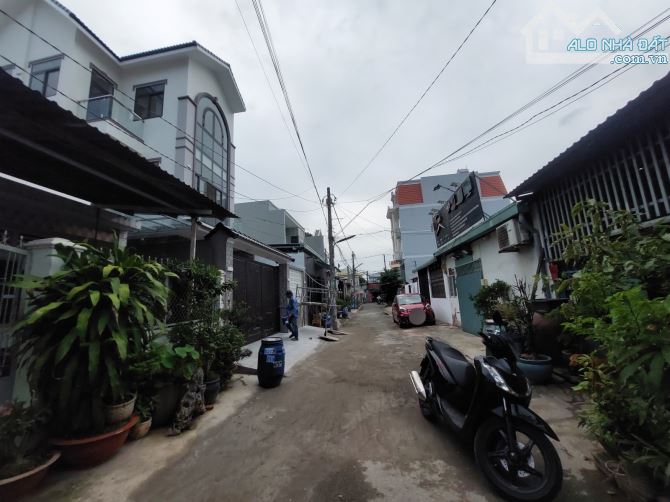 LINH XUÂN BÁN ĐẤT TẶNG NHÀ C4  118M2(6,6*18) SR. ĐƯỜNG Ô TÔ, GẦN TRƯỜNG NGUYÊN VĂN BÁ , 6,