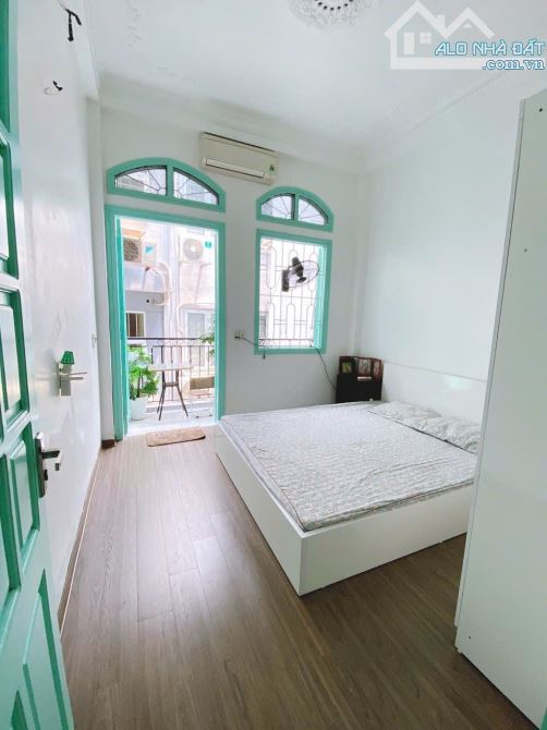 💎 Hiếm! Nhà trung tâm Hoàng Cầu – 42m² – 4 tầng – 2 thoáng - giá nhỉnh 12 tỉ!