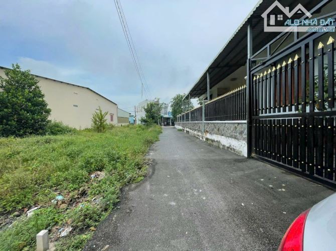 Cần bán đất mặt tiền đường nhựa cách TL8 200m Thị Trấn Củ Chi 5x19 95m2 Full Thổ Cư