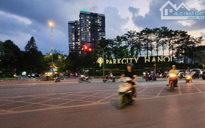BÁN NHÀ PHÂN LÔ 6TẦNGKINH DOANH,THANG MÁYgiáp đô thị Parkcity LÊ TRỌNGTẤN HÀ ĐÔNG