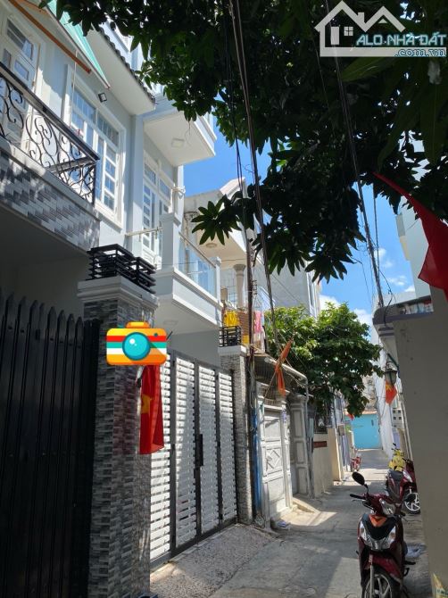 BÁN NHÀ 1 TRỆT 2 LẦU GẦN BIỄN BÃI TRƯỚC, HẺM LƯƠNG VĂN CAN, ĐANH CHO THUÊ 8TR/THÁNG