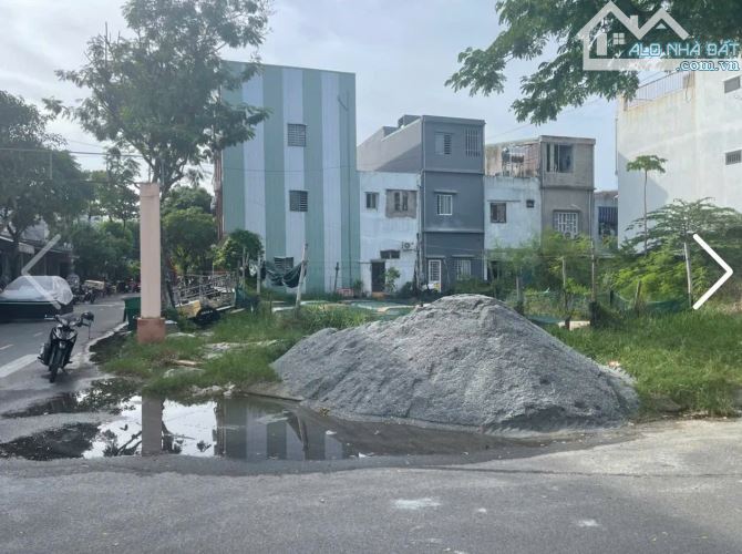 Lô đất 2 mặt tiền Trần Thánh Tông . DT:173,5m . Ngang 8m8 . Giá : 15tỷ890 TL