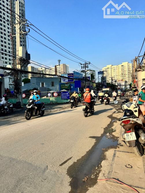 Nhà mặt tiền Nguyễn Duy Trinh — Bình Trưng Tây —200m2- ngang 5– bán nhanh 36 tỷ