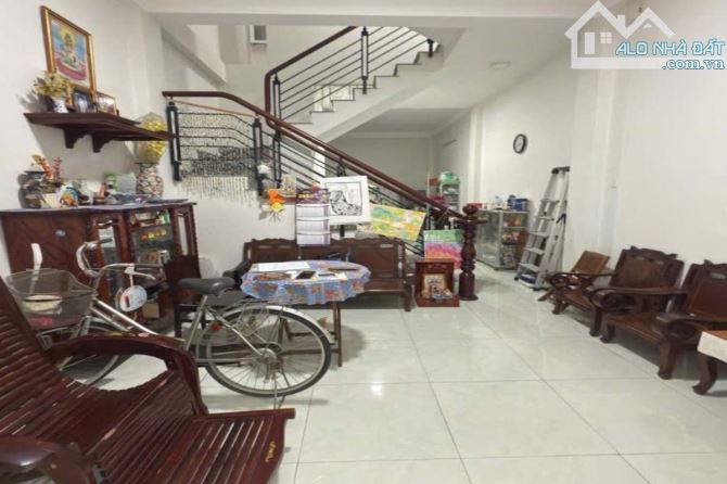 Bán nhà hẻm xe hơi, An Phú Đông 1, Quận 12, 52 m² (4.2m x 13m), 3 tầng - Giá 4.95 tỷ TL