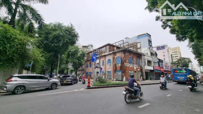 Bán nhà MT Nguyễn Thị Minh Khai, PNL Q1, DT 6.1x18.5m nở hậu 8.6m CN 125m2 giá 48 tỷ