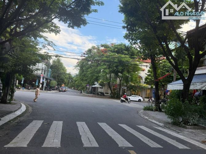 Cần bán cặp đất đường Đinh Đạt. Sát góc. Cách Vương Thừa Vũ vài bước chân