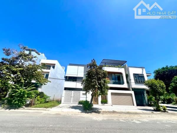 Bán  cặp đất đẹp xuất sắc đường D10 Hồ Tùng Mậu nối dài   đấu lưng đường Nguyễn Sinh Sắc