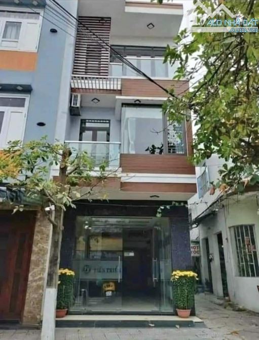 NHÀ HỌC VIÊN TÀI CHÍNH  - DT42M2 - 4 TẦNG - GIÁ 9,3TỶ - ĐƯỜNG  Ô TÔ TRÁNH-  KINH DOANH