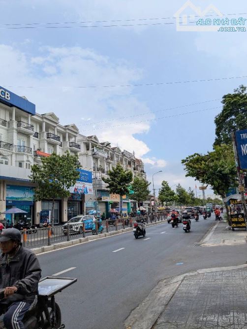 Bán nhà Phan Văn Trị, phường 5, Gò Vấp, 90m2, 6 tầng, thang máy, hẻm 6m, giá 16.999 tỷ