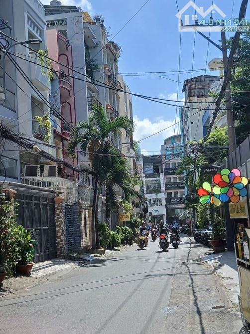 BÁN NHÀ HẺM XE HƠI 495 TÔ HIẾN THÀNH, Q.10, GÓC 2 MT HẺM 8M, DT 10*12M, 5 TẦNG, 25 TỶ