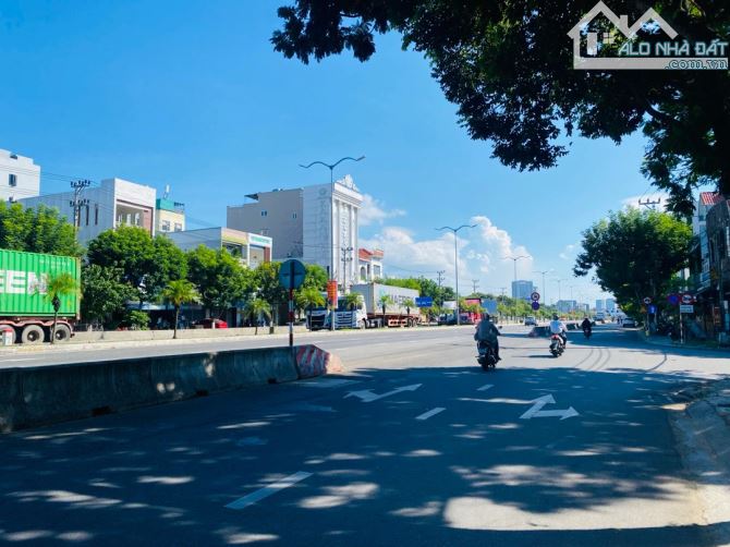 BÁN ĐẤT MẶT TIỀN NGÔ QUYỀN ĐÀ NẴNG – 150m2 GIÁ TỐT - TẶNG NHÀ CẤP 4