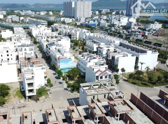 CHÍNH CHỦ GỬI BÁN LÔ ĐẤT ĐẸP – KHU ĐÊ ĐÔNG, P NHƠN BÌNH, TP QUY NHƠN