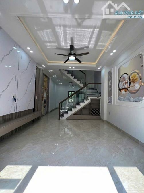 BÁN NHÀ 3 TẦNG MỚI TINH – NGÕ CHỢ 208 NGUYỄN TRUNG THÀNH, HÙNG VƯƠNG – HỒNG BÀNG- HẢI PHÒN