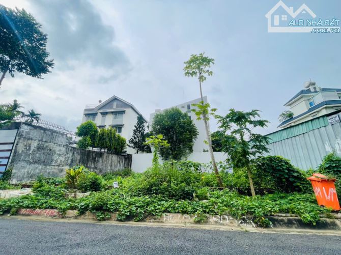 Lô đất biệt thự Sông tươi mát trong lành_ liền kề CC The Sun Avenue Mai Chí Thọ _ 253m2