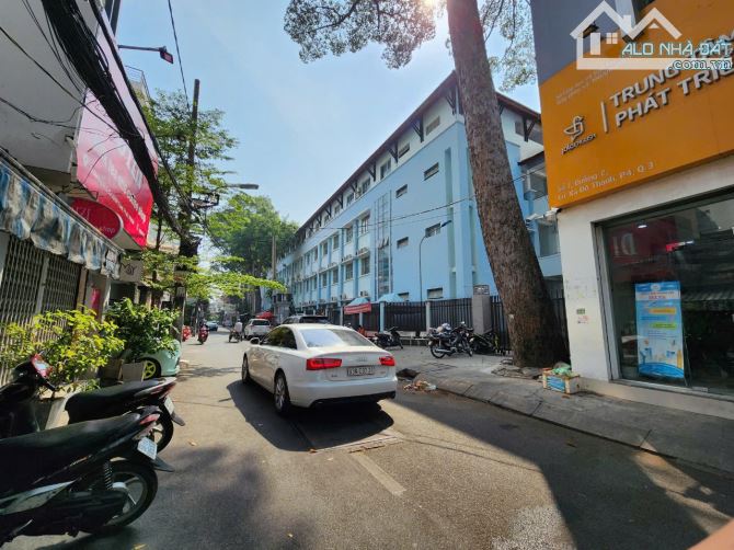 Bán Khuôn Đất Hiếm Đường Số 2 Cư Xá Đô Thành - Quận 3 - 6.5x20m Nở Hậu - Giá 42,8 Tỷ