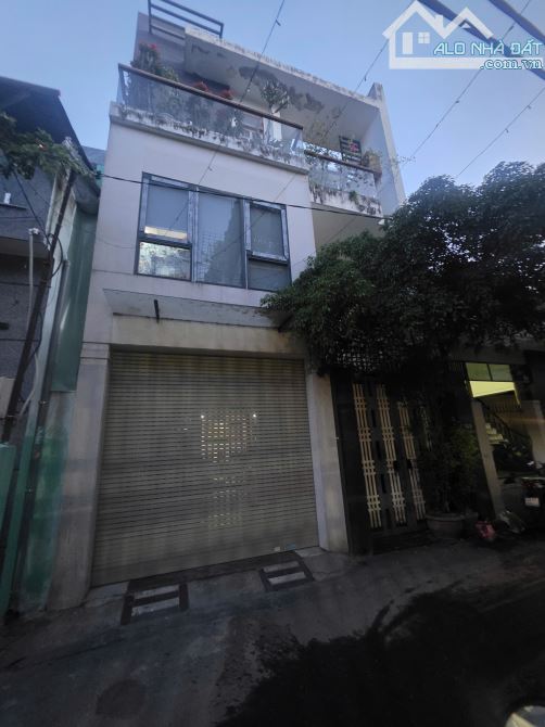 BÁN NHÀ 3 TẦNG KIỆT Ô TÔ HOÀNG DIỆU CÓ GARA Ô TÔ, 75M2 NGANG GẦN 7M