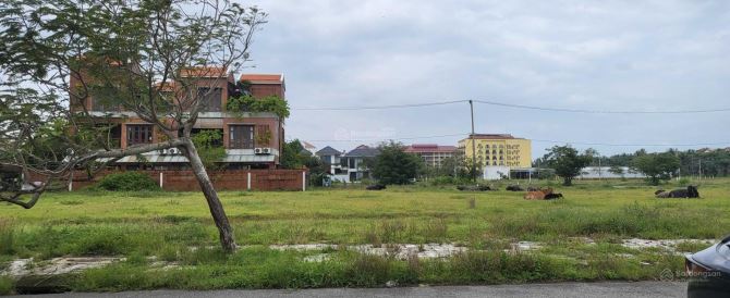 Bán lô đất GÓC 2 mặt tiền đường 15m và 7,5m  hướng sông thông ra biển 446 m2 GIÁ 13,8 TỶ