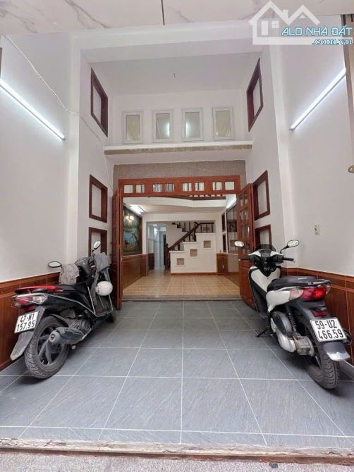 💥XE HƠI THÔNG NI SƯ HUỲNH LIÊN - ÂU CƠ - P.10 - TÂN BÌNH 👉 6,96 TỶ - 5 TẦNG ĐÚC - 6 PN