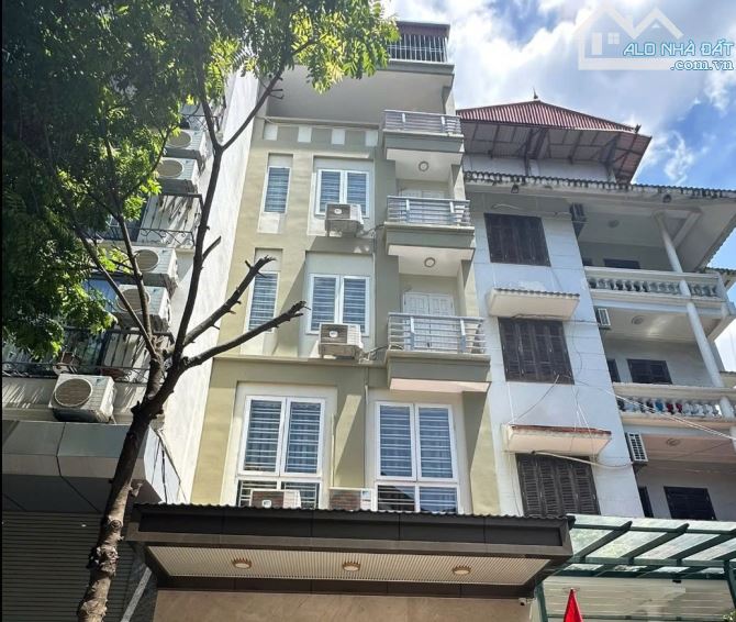 PHÂN LÔ VIP PHẠM TUẤN TÀI - CẦU GIẤY, NGÕ 3 LÀN Ô TÔ, VỈA HÈ RỘNG, NHÀ 5 TẦNG - SỔ VUÔNG