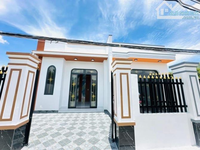 2 Căn Nhà Cấp 4 Mái Hộp 5 x 20m Cách Đường QL 50 Đúng 80m. Sổ Hồng Riêng Giá Rẻ