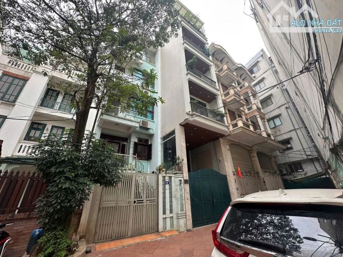 Cực Vip phố Tây Sơn, phân lô cán bộ, 108m, 5 tầng, mặt tiền 5m, giá 27.5 tỷ, ô tô dừng đỗ