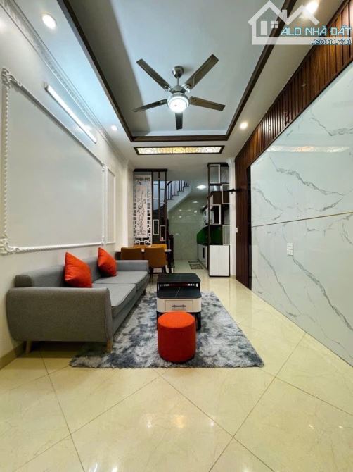 NHÀ ĐẸP - ĐÀM QUANG TRUNG, TÀI CHÍNH MỀM, OTO ĐỖ GẦN, 5 TẦNG, 30M2, MT:3M, GIÁ 6.45 TỶ