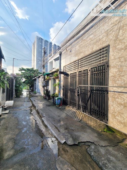 nhà cấp 4 66,4m2 3ty950 TL cách làng đại học 500m p.Đông Hòa Tp.Dĩ An