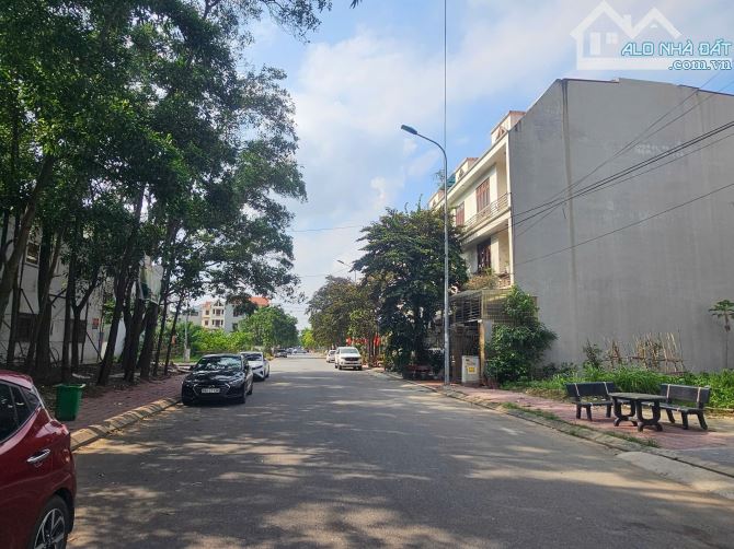 CẦN BÁN NHÀ 4TẦNG KHU ĐÔ THỊ ĐẠI DƯƠNG BN