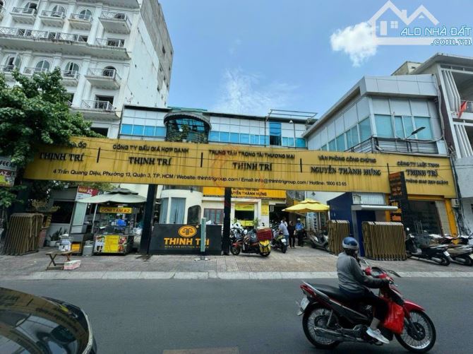 HDT 300tr - 230 tỷ! Bán MT ngang 22x20m Đ. Trần Quang Diệu, Q3 - 3 Tầng.