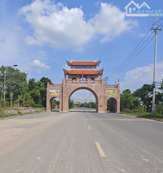 Bán nhà Yên Mỹ, Thanh Trì 95m2 x 3 tầng, đường thông, 7 chõi vào nhà, 7x tỷ