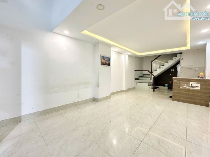 NHÀ 5 TẦNG PHAN VĂN TRỊ, P11, BÌNH THẠNH – HXH 6.5M, Ô TÔ NGỦ TRONG NHÀ – GIÁ CHỈ 8,5 TỶ