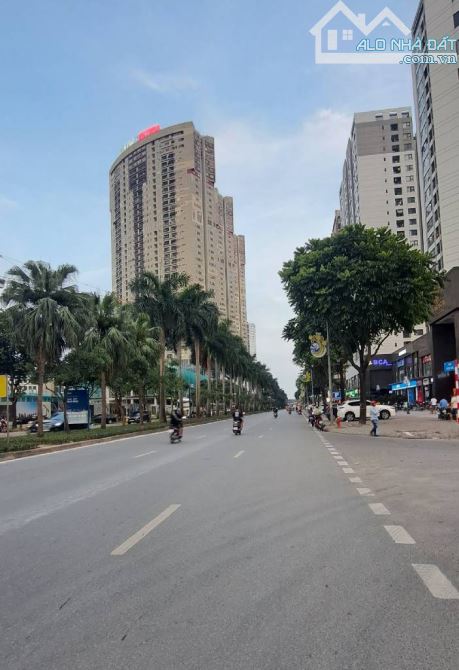BÁN LIỀN KỀ LACASTA VĂN PHÚ 73M/ 4T, VỈA HÈ RỘNG, 2 MẶT THOÁNG,KINH DOANH CỰC TỐT, NHÀ ĐẸP