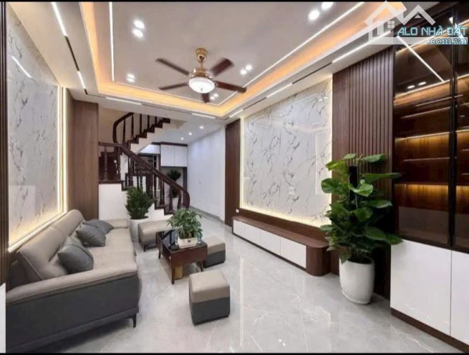 SIÊU RẺ - NHỈNH 6 TỶ - 42M - BÁN NHÀ NGỌC THỤY, LONG BIÊN – Ô TÔ ĐỖ SÁT.NHÀ, GẦN TRƯỜNG